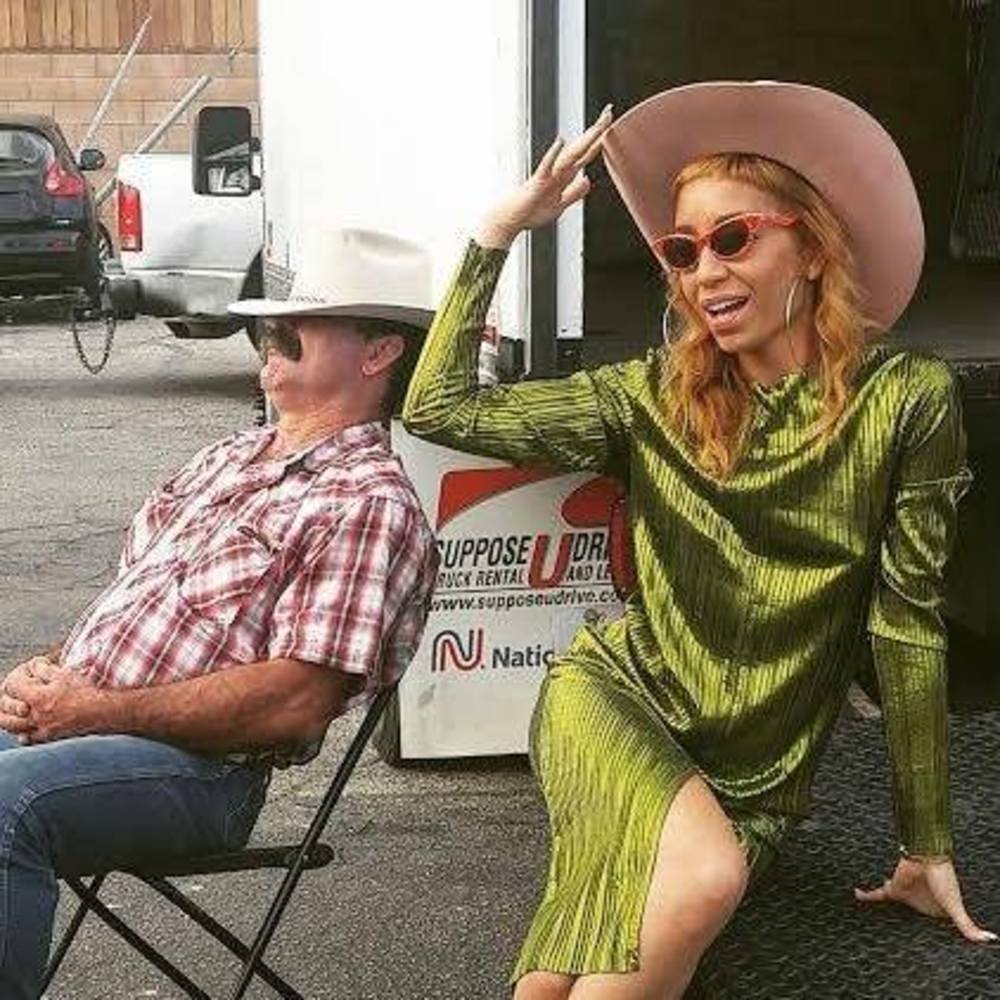 Meet your Posher, Monique